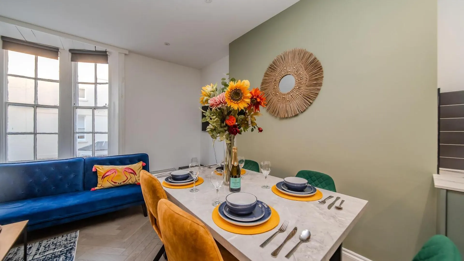 Apartment 3 Bedrooms & 2 Bathroom Holiday Flat Right Next To Brighton Beach United Kingdom